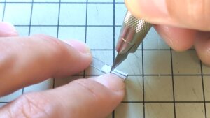 step1_02塩ビ板をカットする