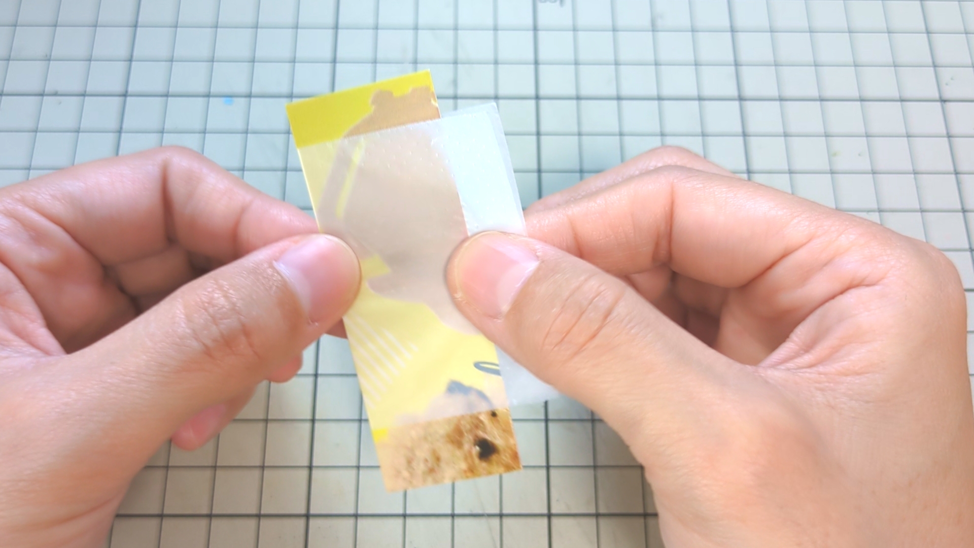 step2_01ビニールを接着して折る