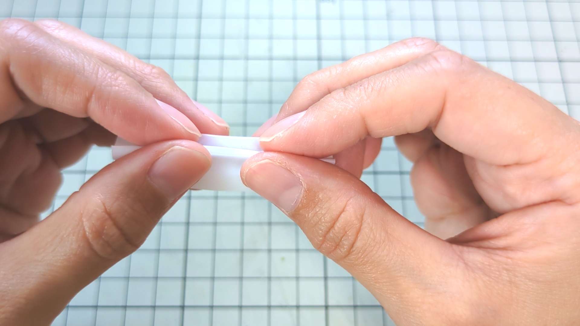 step2_06ビニールを接着して折る