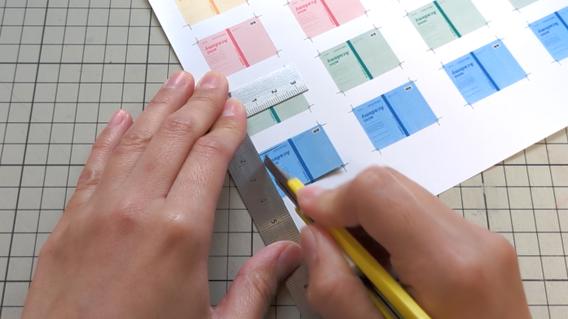 step2_01型紙をカット