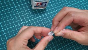 STEP3 パーツの接着2