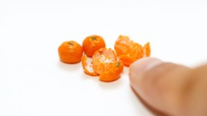 ミニチュアフードのみかんの完成2